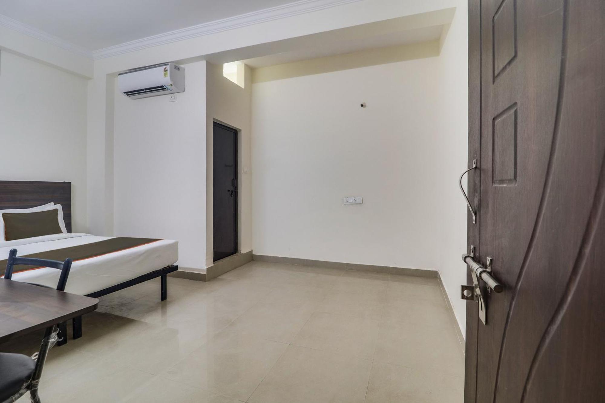 Collection O Sbr Kondapur Near Rto Office Hotel Hyderabad Exterior photo